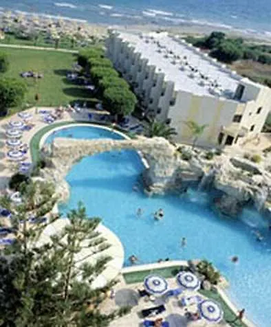Beau Rivage Beach Hotel Larnaca 3*,
